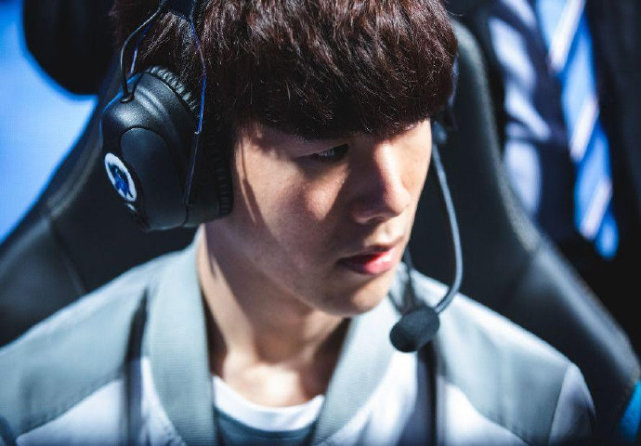 地进行着 地进行着