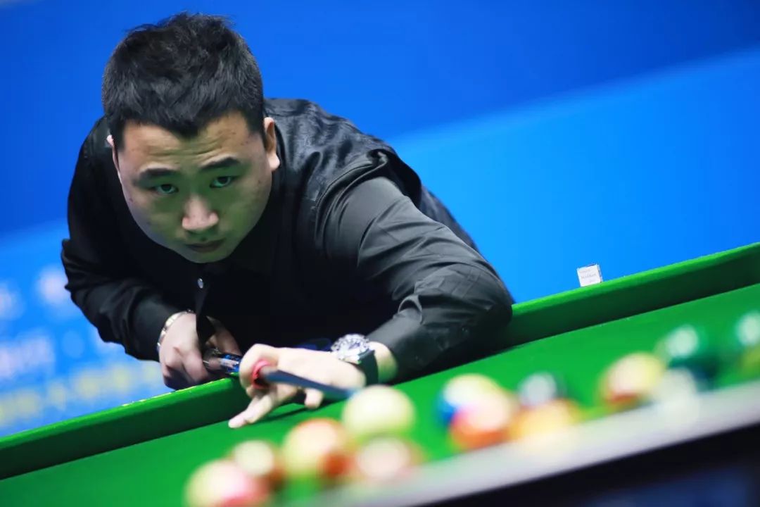 人在赛后接 人在赛后接