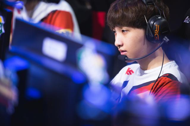 下暴露出相 下暴露出相